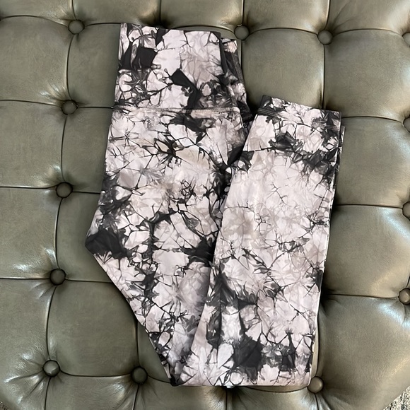 NWOT Lululemon Wunder Under 7/8 - Picture 3 of 6